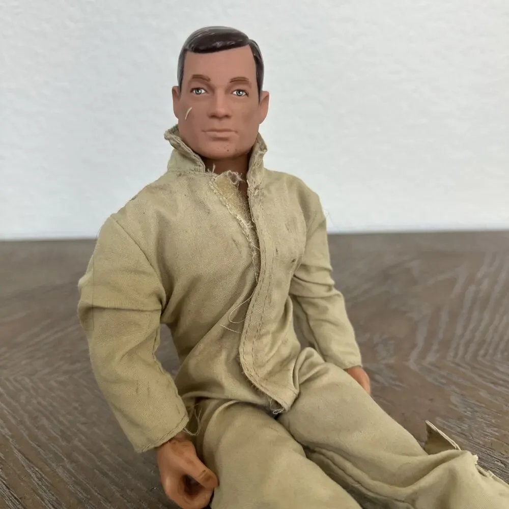 Action Figure 1:6 GI Joe 1994‎ Military Soldier Brown Hair White Scar Boots